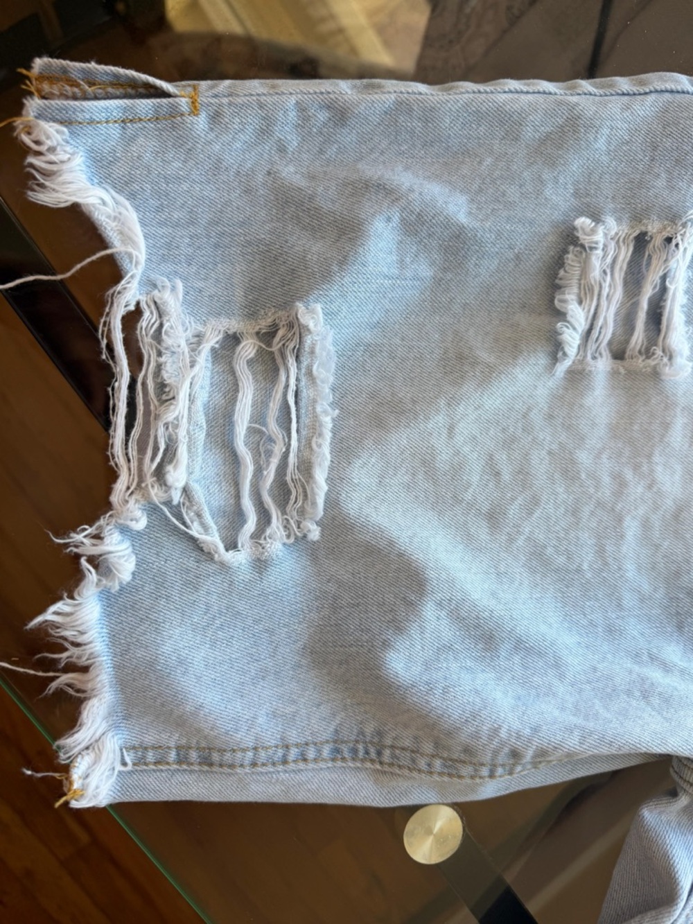 Forever 21 Men Light Blue Denim Jeans with Gold Stitching - Picture 10 of 10